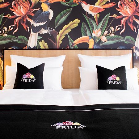 Frida Hotel & Cafe Bassum ภายนอก รูปภาพ