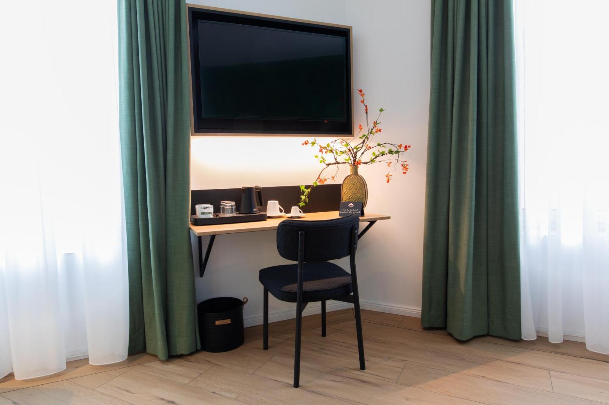 Frida Hotel & Cafe Bassum ภายนอก รูปภาพ