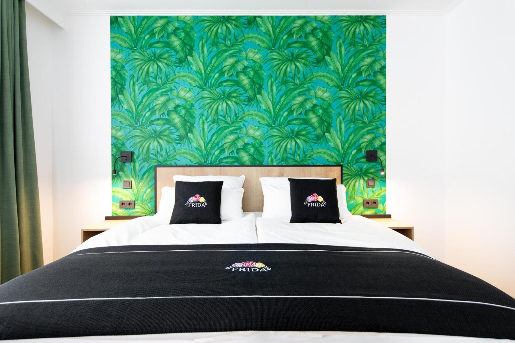 Frida Hotel & Cafe Bassum ภายนอก รูปภาพ